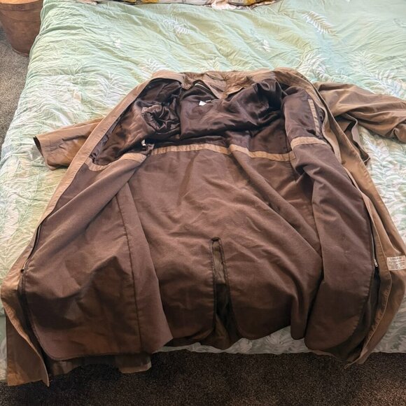 London Fog Trench Coat - With removeable liner - Picture 6 of 7